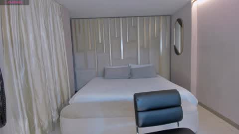 Violett Castel online show from 03.24.26