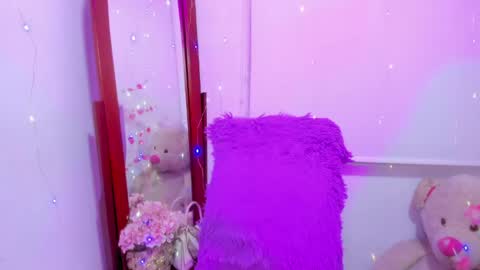violette_laurent online show from 04.21.26