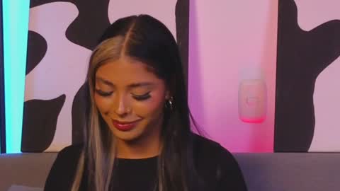 Violet online show from 02.01.25