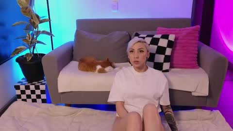 Violet online show from 05.27.26