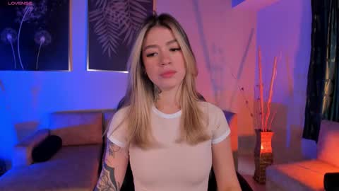 Violett  online show from 12.17.25