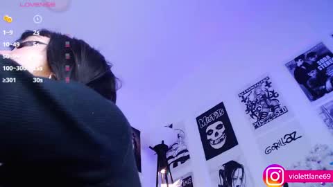 Snapshot of violettlane chatting on 12.29.24 Violeta online show from 12.29.24