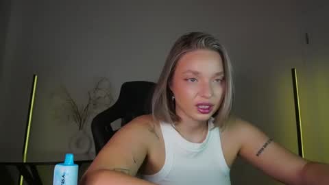 Violla online show from 10.14.25