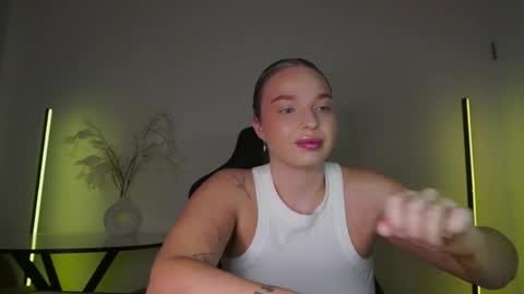 Violla online show from 10.19.25