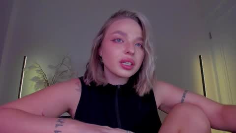 Violla online show from 11.16.25