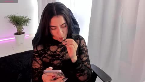 Lu online show from 11.08.25