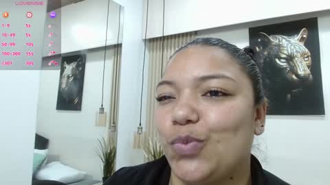 Snapshot of virtual_charm chatting on 12.30.24 Sofia online show from 12.30.24