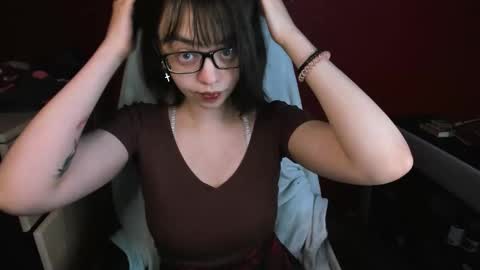 Snapshot of virtualtulpa chatting on 05.22.26 Zoe online show from 05.22.26