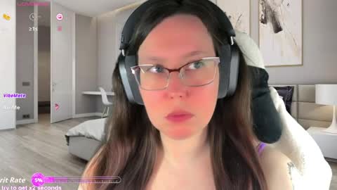 Victoria Romans online show from 05.25.26