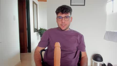 Snapshot of vito_ferrero chatting on 10.16.25 Vito Ferrer online show from 10.16.25