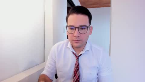 Snapshot of vito_ferrero chatting on 11.10.25 Vito Ferrer online show from 11.10.25