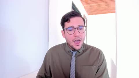 Snapshot of vito_ferrero chatting on 11.17.25 Vito Ferrer online show from 11.17.25