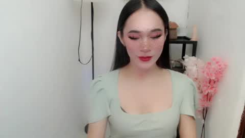 Snapshot of vivahotbabessandra chatting on 06.21.26 SANDRA GOING YOU online show from 06.21.26