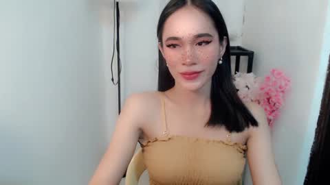 Snapshot of vivahotbabessandra chatting on 06.24.26 SANDRA GOING YOU online show from 06.24.26