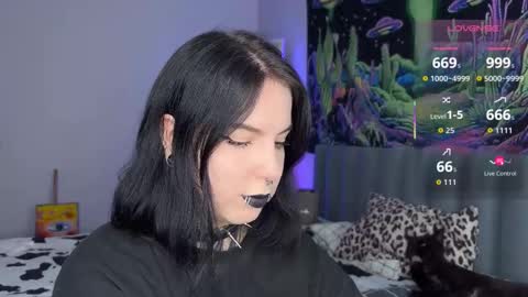 Vivi   online show from 11.06.25