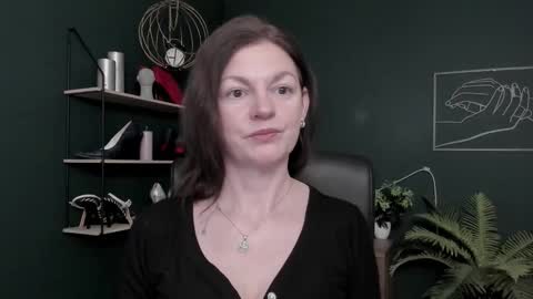 Snapshot of vivian_dream chatting on 02.18.26 Vivian online show from 02.18.26