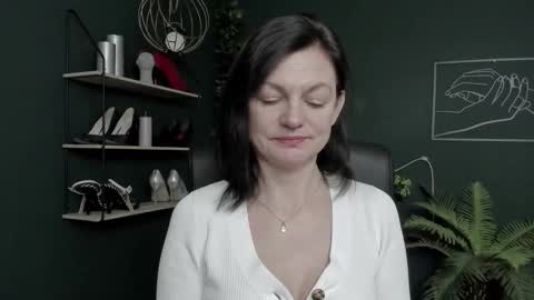 Snapshot of vivian_dream chatting on 02.26.26 Vivian online show from 02.26.26