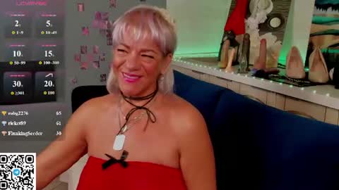 Snapshot of vivian_griffin chatting on 06.17.26 Vivian GTM 2 300-1045 online show from 06.17.26