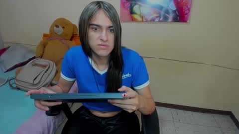 instagram Viviana73215 online show from 02.20.25