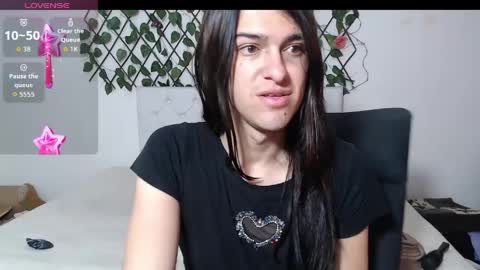 Snapshot of vivianalatin chatting on 04.21.26 instagram Viviana73215 online show from 04.21.26