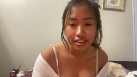 viviandela97 online show from 04.22.26