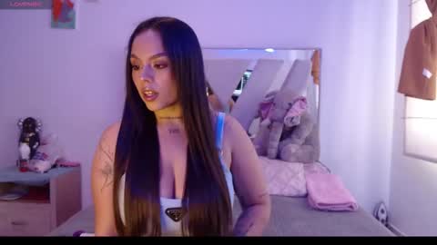 Snapshot of vivianita_lov19 chatting on 10.11.25 Viviana online show from 10.11.25