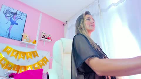 Vivi online show from 12.27.24