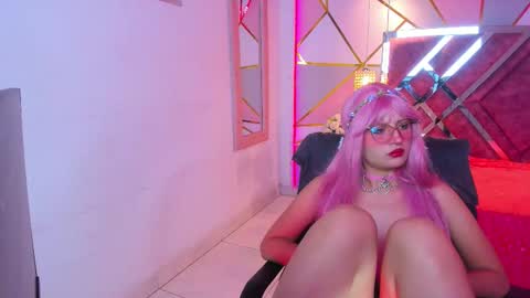 Vivian online show from 11.16.25