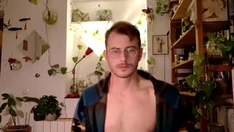 Snapshot of vivid_ether chatting on 01.14.25 Viv online show from 01.14.25