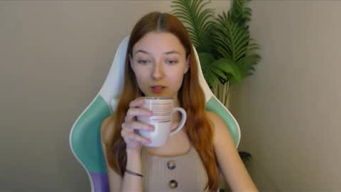 Vivien online show from 12.13.24