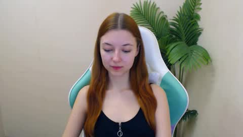 Vivien online show from 02.11.25