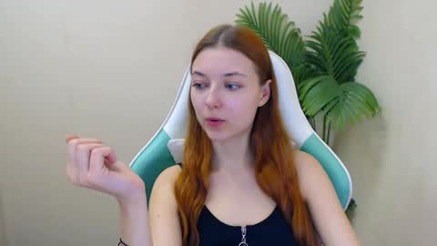 Vivien online show from 02.12.25