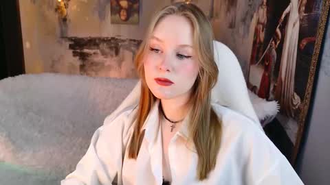 Vivien online show from 03.12.26