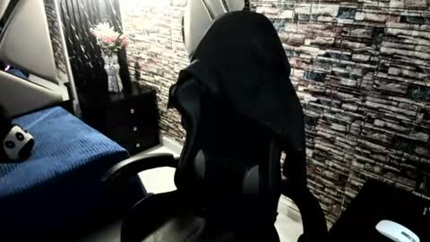 Snapshot of vivienne_hadid chatting on 07.24.26 vivienne hadid online show from 07.24.26