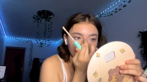 Vivi online show from 11.21.25