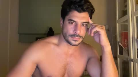 Snapshot of vivisasagregre chatting on 10.28.25 Nero88 online show from 10.28.25