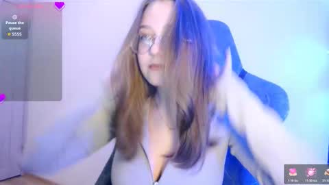 vivivivikkie online show from 12.03.25