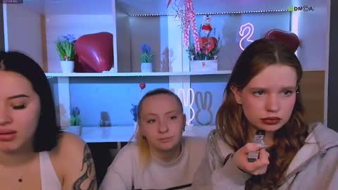 Snapshot of vivy_star chatting on 02.15.26 vivy_star online show from 02.15.26