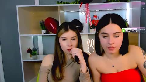 Snapshot of vivy_star chatting on 02.19.26 vivy_star online show from 02.19.26