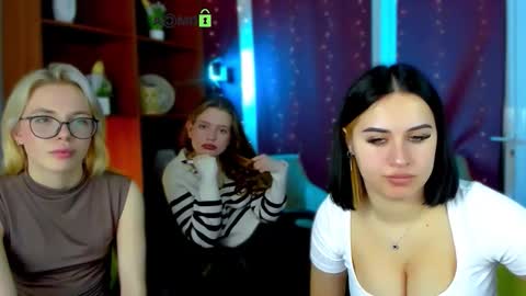 Snapshot of vivy_star chatting on 02.24.26 vivy_star online show from 02.24.26