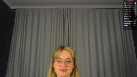 vivyboo111 online show from 10.26.25