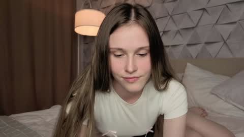 Snapshot of vixcx_ chatting on 09.14.25 vixcx_ online show from 09.14.25