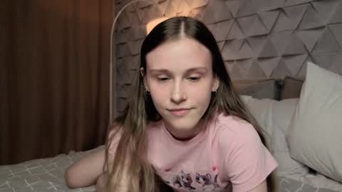 Snapshot of vixcx_ chatting on 09.20.25 vixcx_ online show from 09.20.25