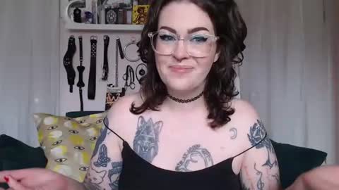 Snapshot of vixinvvitch chatting on 07.21.26 VIXIN online show from 07.21.26