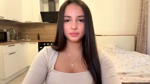 Miss Mia online show from 06.28.26