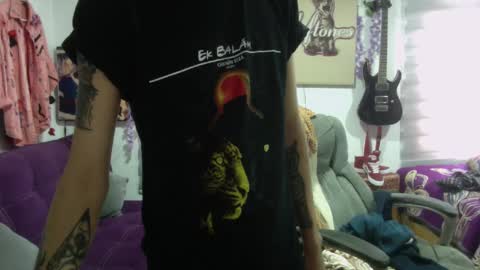 Snapshot of vl21cm chatting on 09.28.25 vl21cm online show from 09.28.25