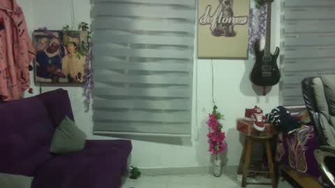 Snapshot of vl21cm chatting on 10.09.25 vl21cm online show from 10.09.25