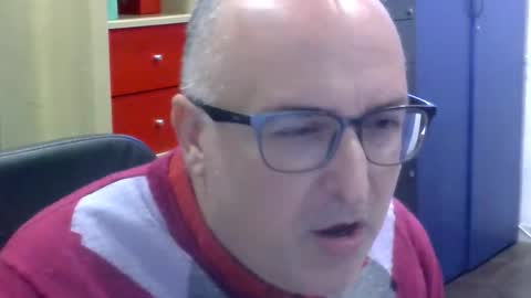 Snapshot of volpi72 chatting on 11.12.25 volpi72 online show from 11.12.25