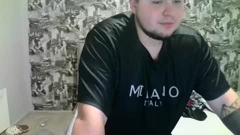 Snapshot of volshebnik_130 chatting on 11.18.25 Volshebnik1302 online show from 11.18.25