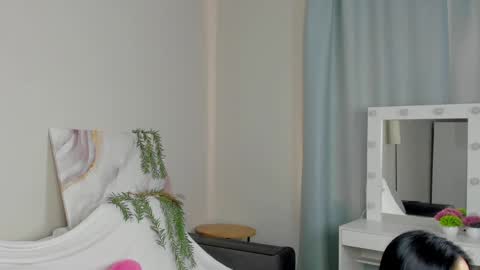 Snapshot of vonen_ray chatting on 05.01.26 Vonen online show from 05.01.26